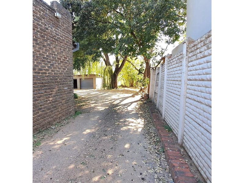 Investment opportunity: Six apartments available for purchase. Ideal for generating rental income - Photo 4