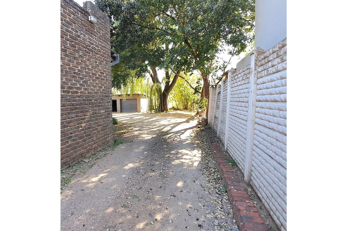 Investment opportunity: Six apartments available for purchase. Ideal for generating rental income - Photo 4