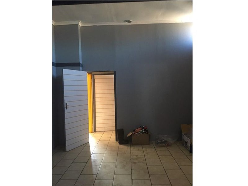 Commercial Unit For Sale In CBD Richards Bay - Photo 8