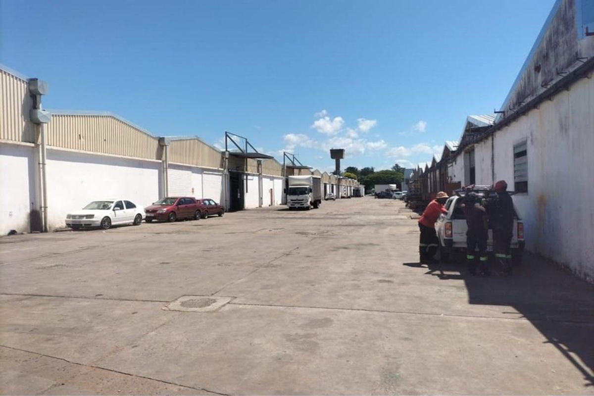 Warehouse 800m x 2 side by side = 1600m Tongaat - Photo 5