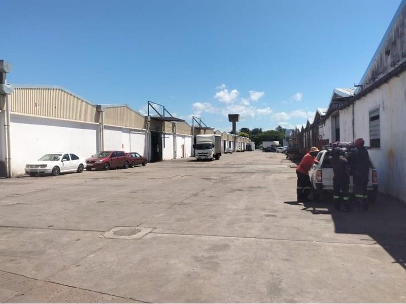 Warehouse 800m x 2 side by side = 1600m Tongaat - Photo 5