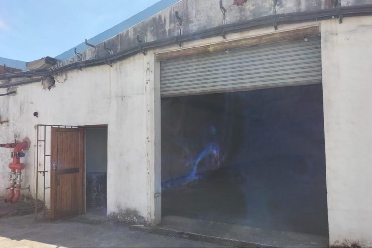 Warehouse 800m x 2 side by side = 1600m Tongaat - Photo 3