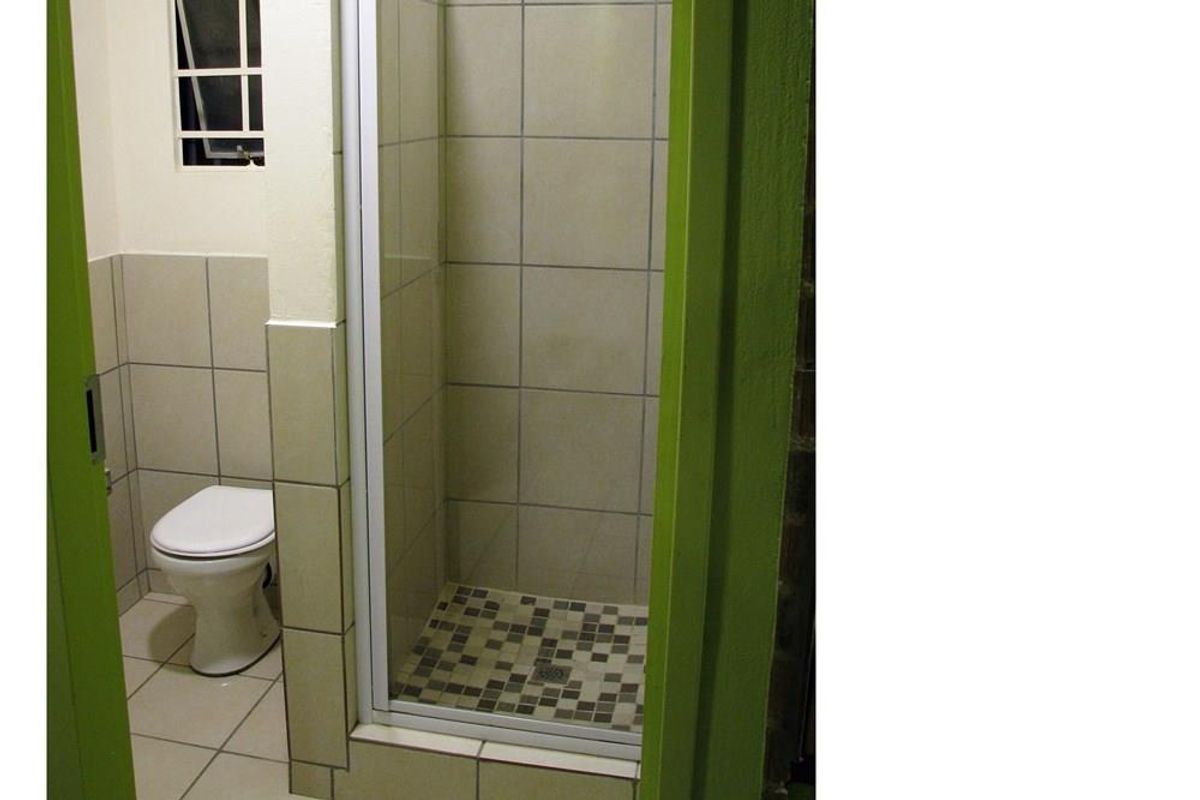 High yielding student Accommodation in Doornfontein - Photo 4