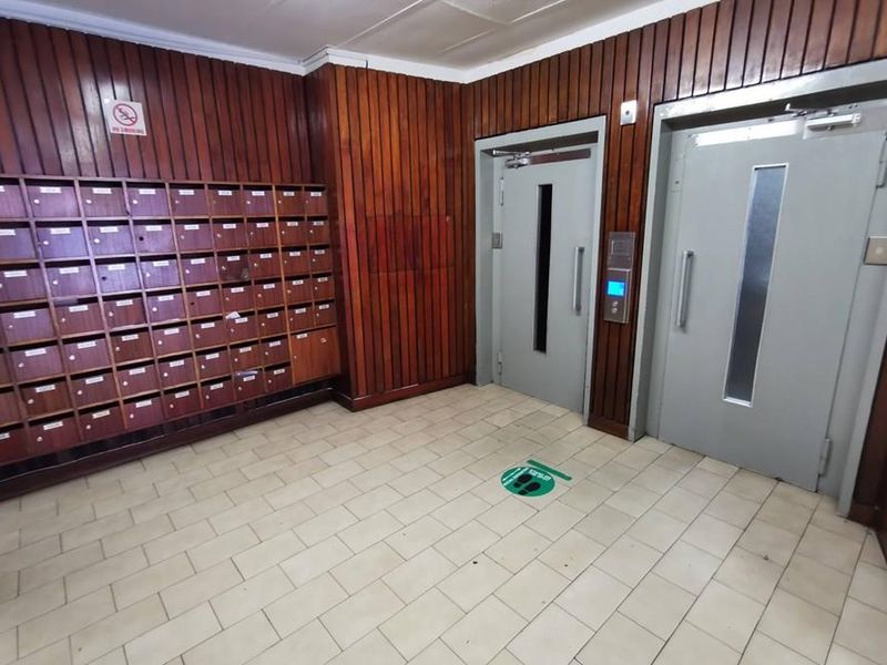 Well Priced Spacious Apartment Complex - Photo 3