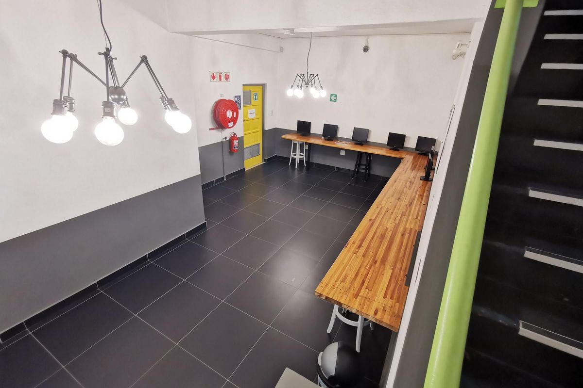 Well Located Office Building in Braamfontein - Photo 4