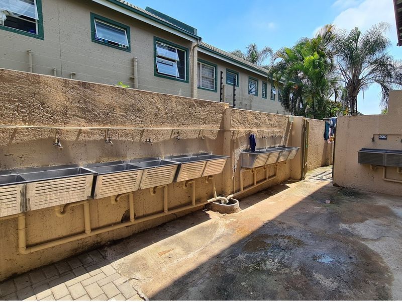 Prime Student Accommodation Apartment Block - No Vat - No Transfer Duty - Photo 9