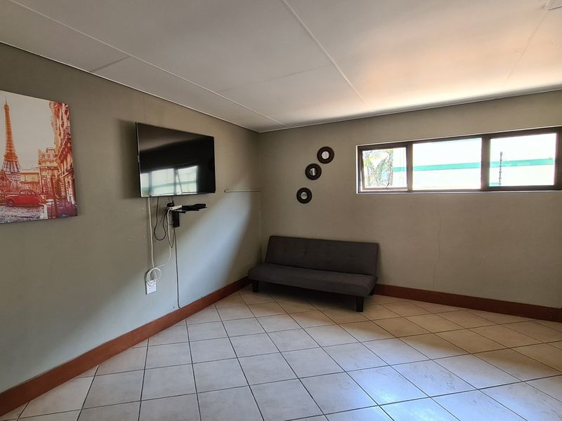 Prime Student Accommodation Apartment Block - No Vat - No Transfer Duty - Photo 7