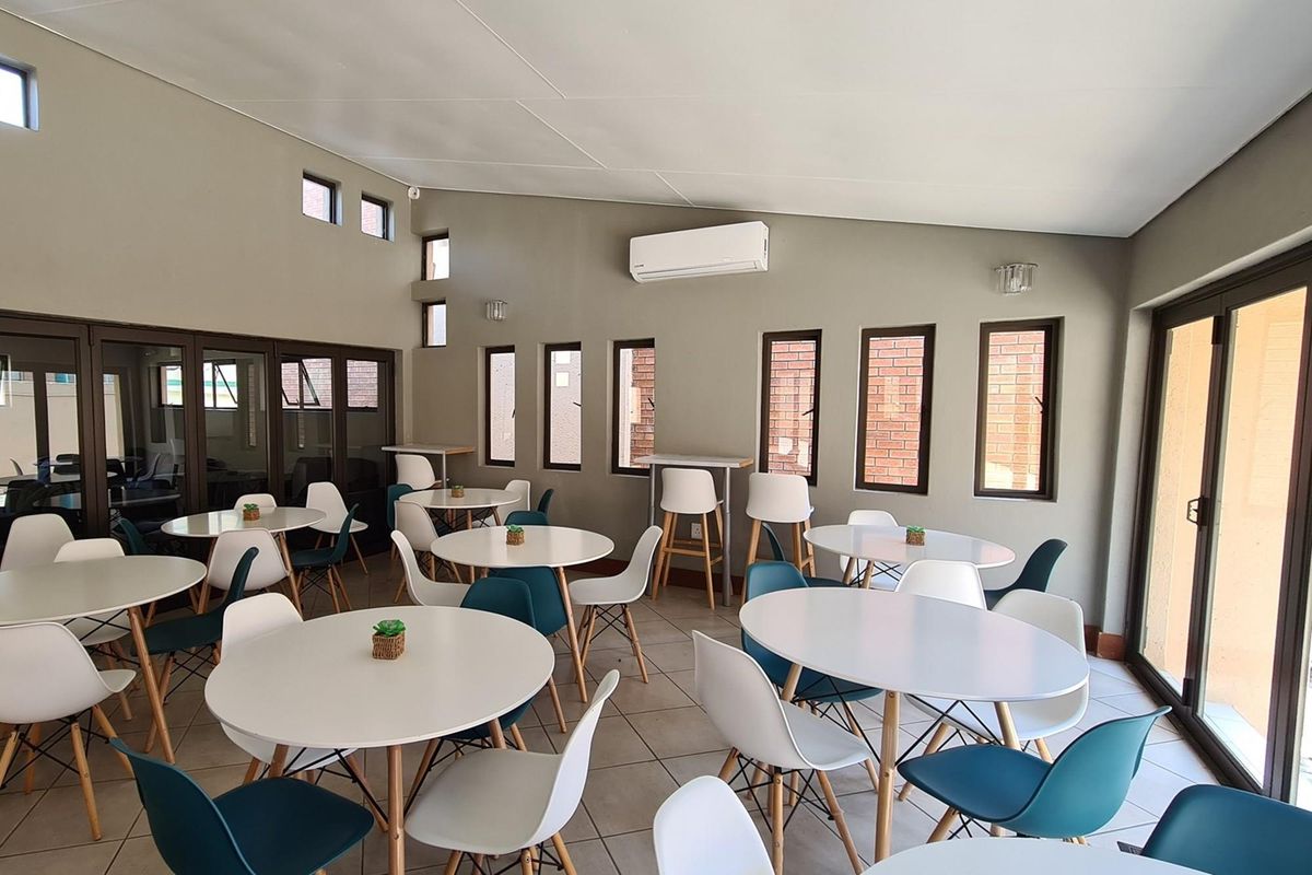 Prime Student Accommodation Apartment Block - No Vat - No Transfer Duty - Photo 4