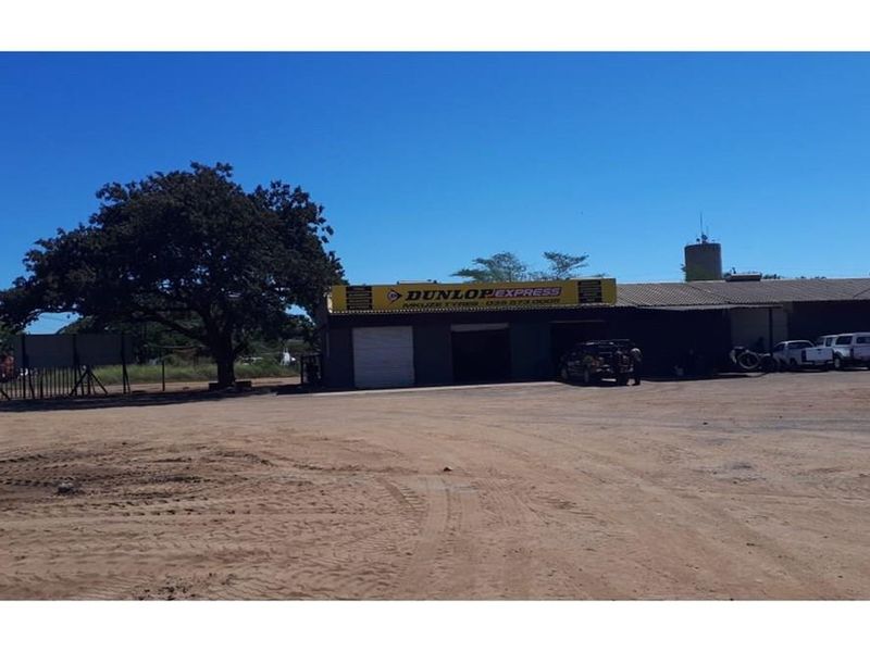 Income Generating Commercial Property ( Mkuze) Natal North Coast - Photo 10