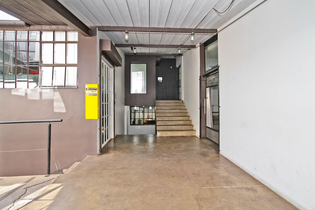 Centrally Located Creative Studio & Offices For A Dynamic Business - Photo 5