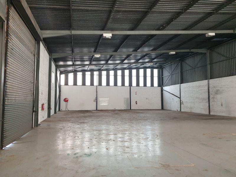 Warehouse to let. - Photo 4