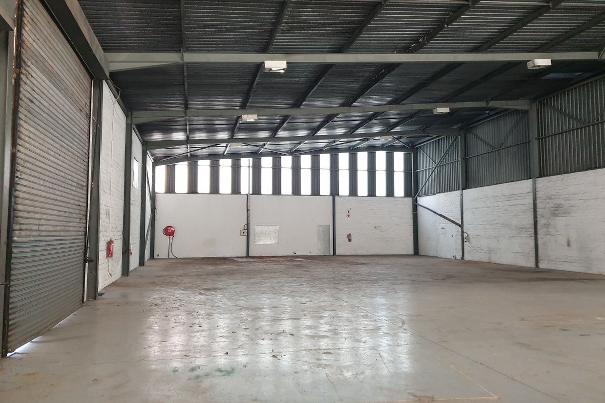 Warehouse to let. - Photo 4