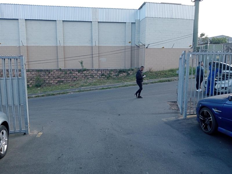 Fantastic facility to let suitable for all business types. - Photo 7