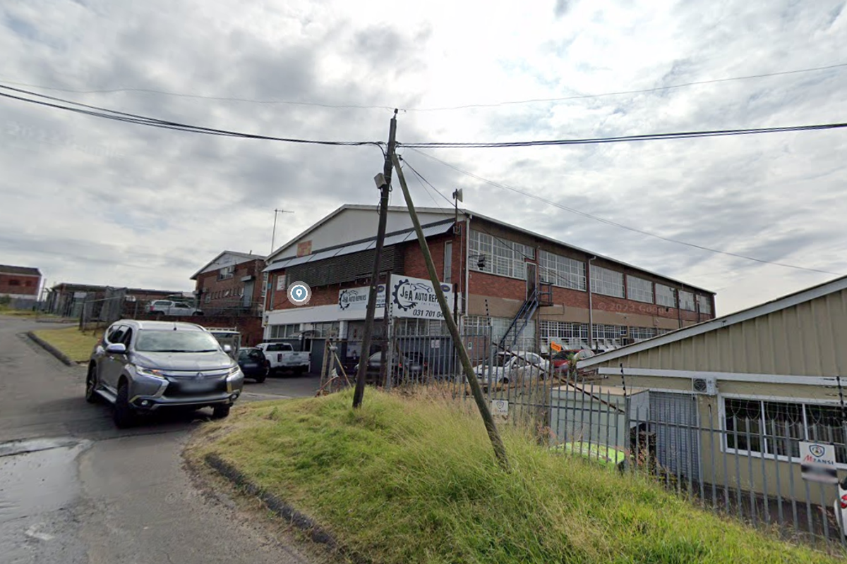 Fantastic facility to let suitable for all business types. - Photo 3