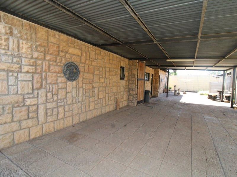 Bela-Bela - Concrete Works factory and business with all molds, equipment, tools and delivery truck - Photo 6