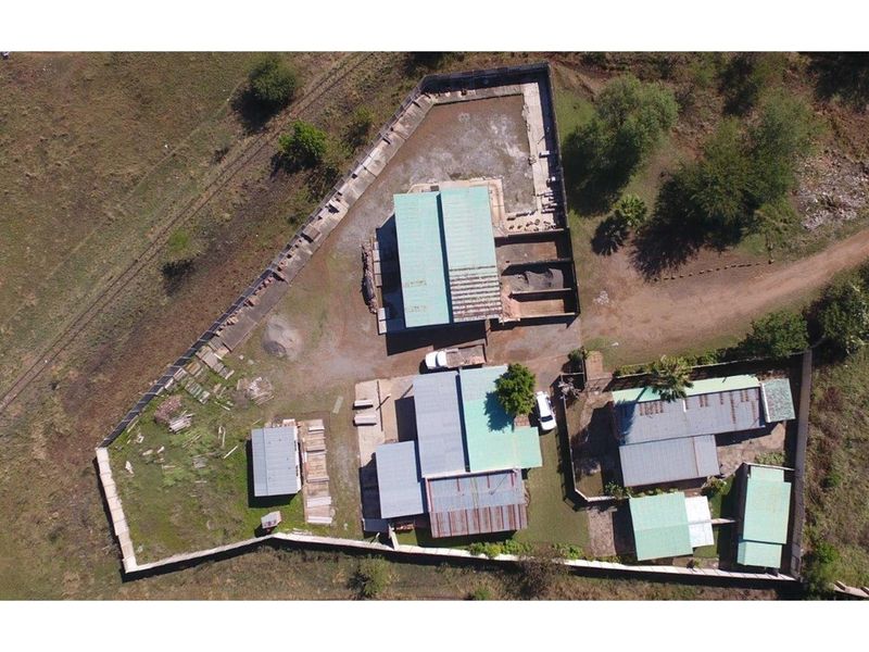 Bela-Bela - Concrete Works factory and business with all molds, equipment, tools and delivery truck - Photo 2