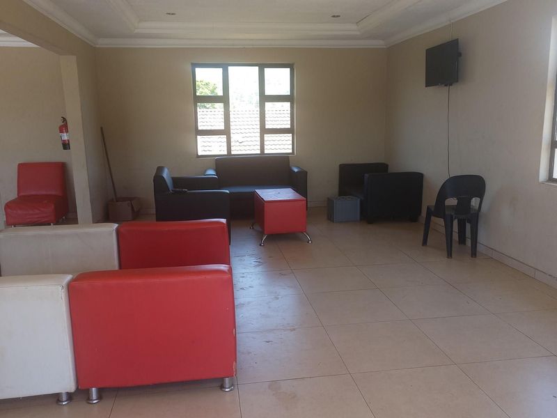 MAps Lounge in Harewood up for Sale - Photo 9