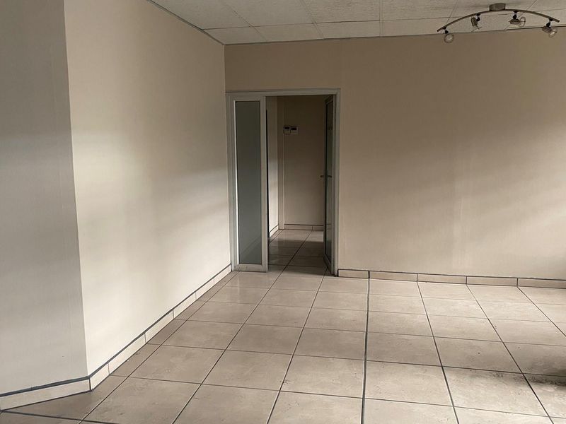 Office For Sale In The Hub Of Richards Bay Central, Kwa-Zulu Natal - Photo 3
