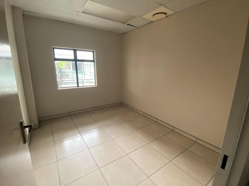 Office For Sale In The Hub Of Richards Bay Central, Kwa-Zulu Natal - Photo 5