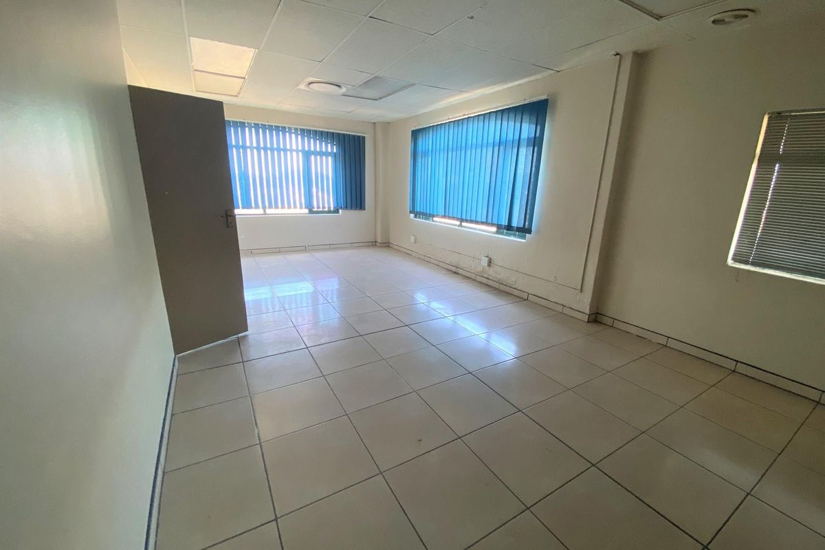 Office For Sale In The Hub Of Richards Bay Central, Kwa-Zulu Natal - Photo 4