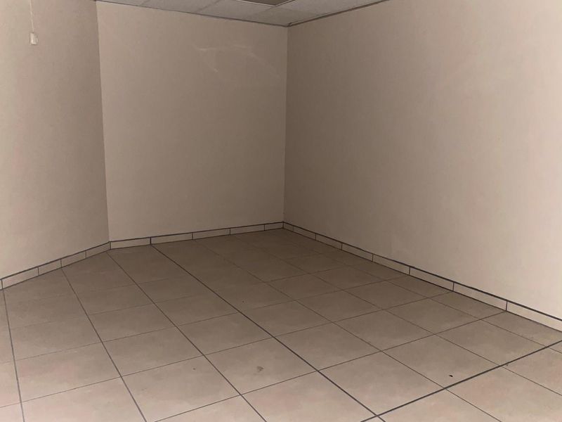 Office For Sale In The Hub Of Richards Bay Central, Kwa-Zulu Natal - Photo 7