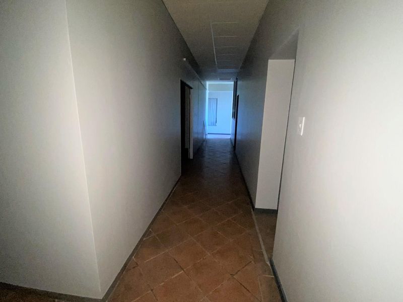 Prime Office Or Retail Space For Sale - Photo 6