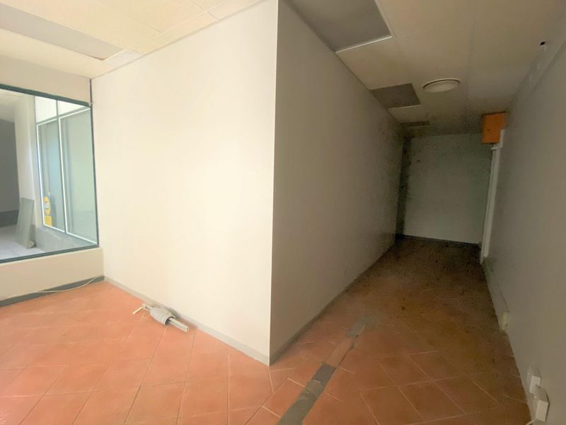 Prime Office Or Retail Space For Sale - Photo 3