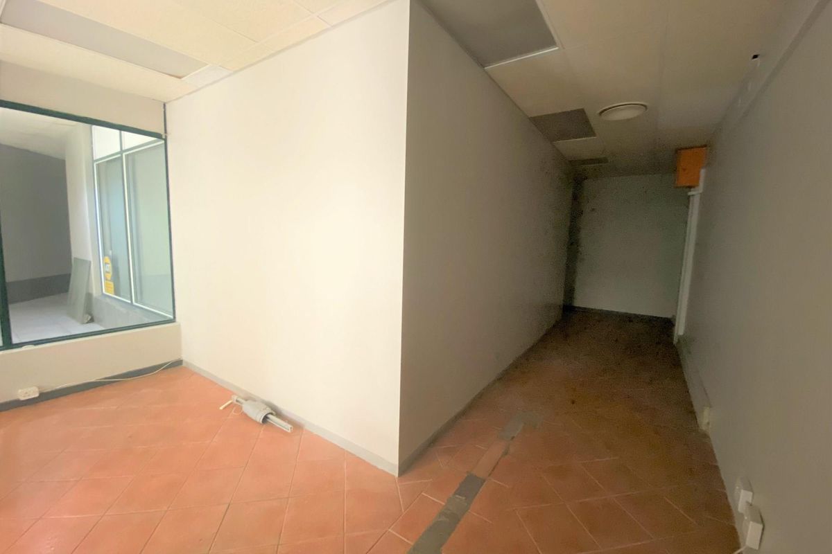 Prime Office Or Retail Space For Sale - Photo 3