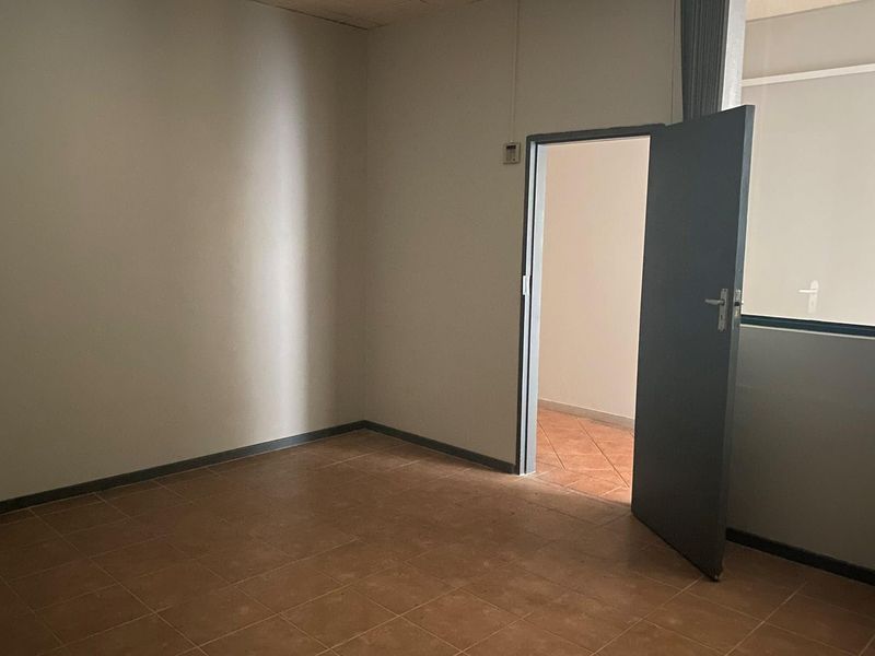 Prime Office Or Retail Space For Sale - Photo 5