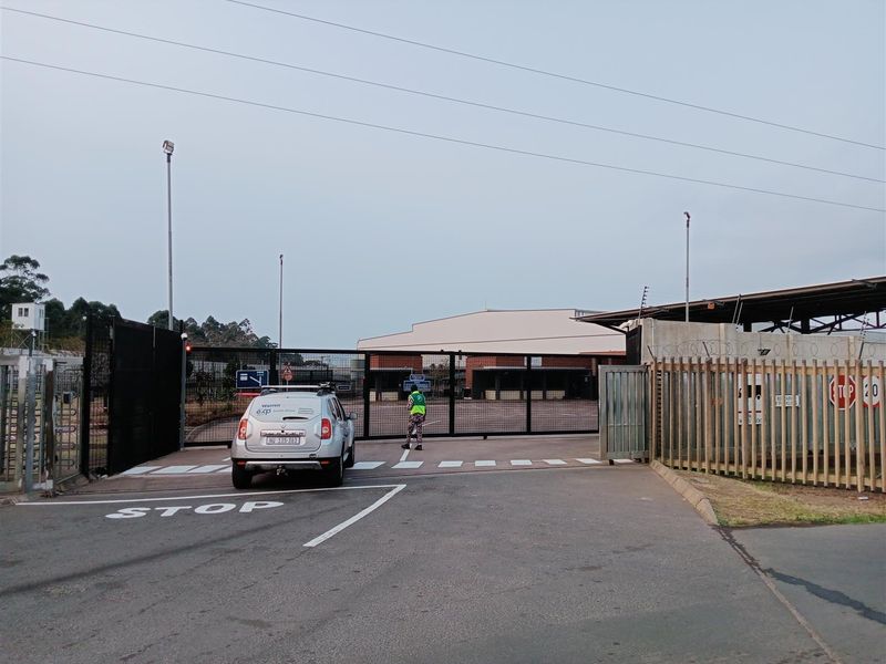 Incredible logistics facility to let on N3 Durban-Gauteng corridor. - Photo 7