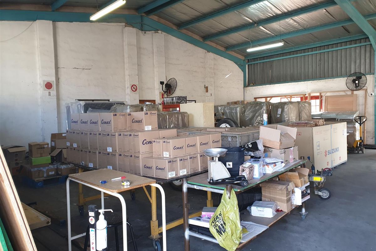 Fantastic prime site coming available. - Photo 3