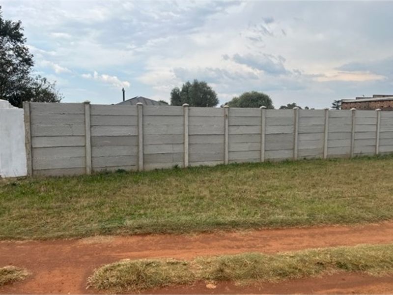 Commercial vacant stand fully walled - Photo 6