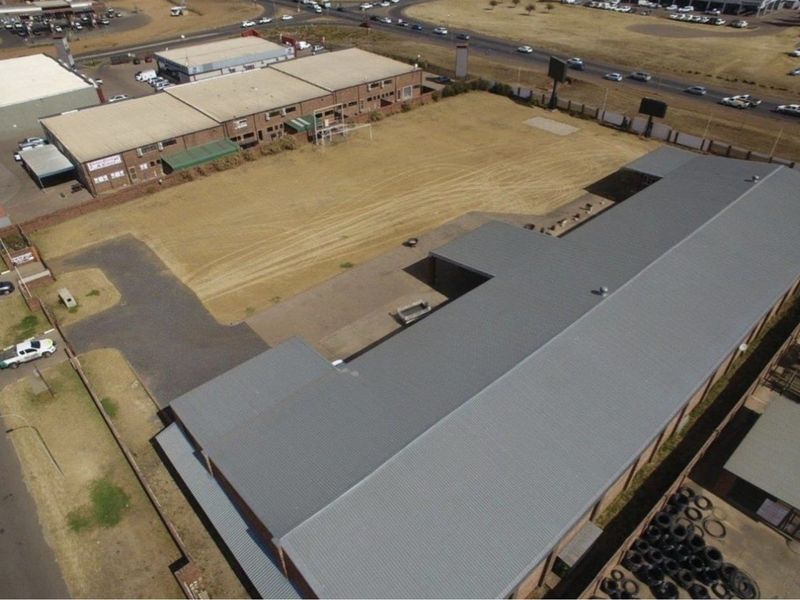 Prime Industrial Property for Sale in SAE Business Park - Photo 3