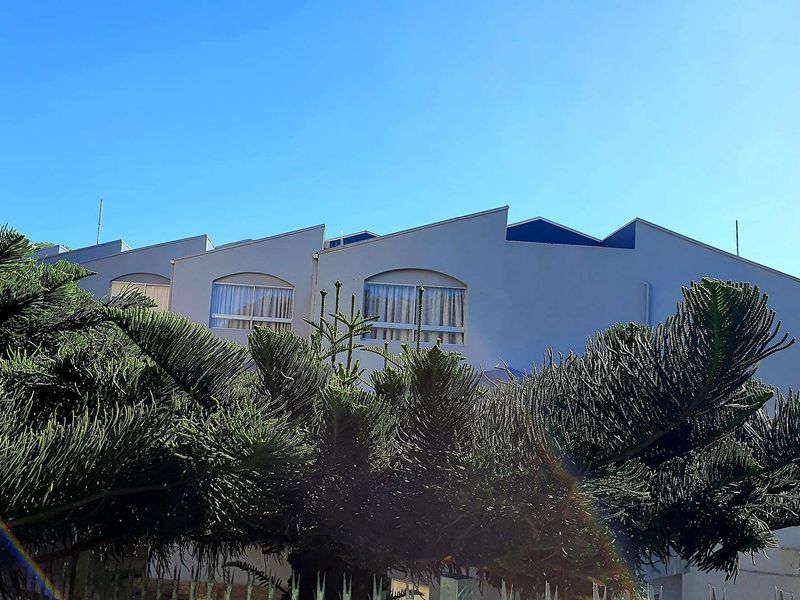 Ramsgate. A block of eight apartments in the coastal town of Ramsgate. - Photo 7