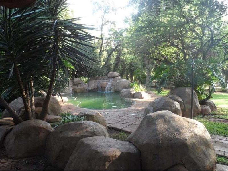 4 STAR LODGE WITH RESTAURANT, WEDDING VENUE, CONFERENCE FACILITIES AND WHEELCHAIR FRIENDLY - Photo 8