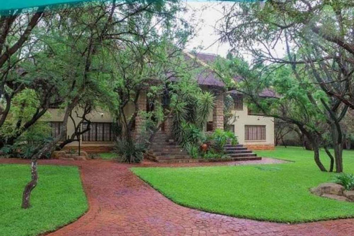 4 STAR LODGE WITH RESTAURANT, WEDDING VENUE, CONFERENCE FACILITIES AND WHEELCHAIR FRIENDLY - Photo 5