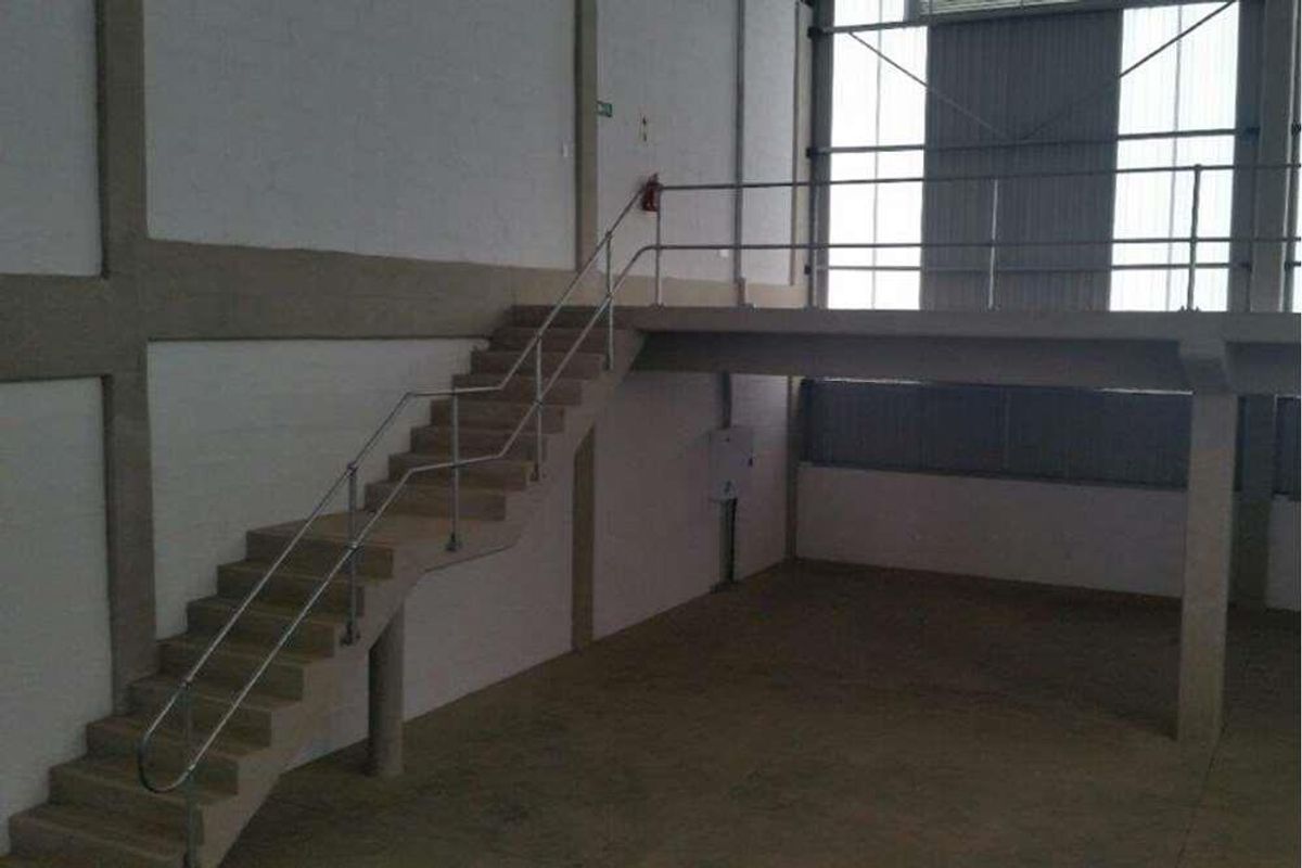 Pristine warehouse to let in prime Cornubia Park with link truck container access. - Photo 4