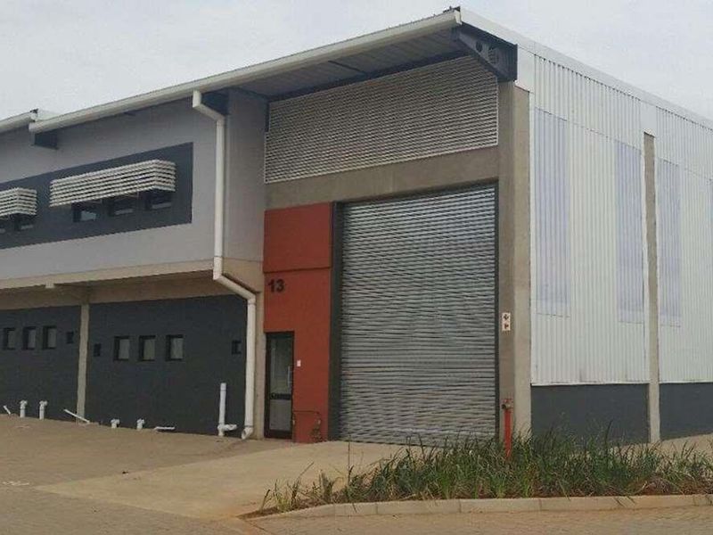 Pristine warehouse to let in prime Cornubia Park with link truck container access. - Photo 8