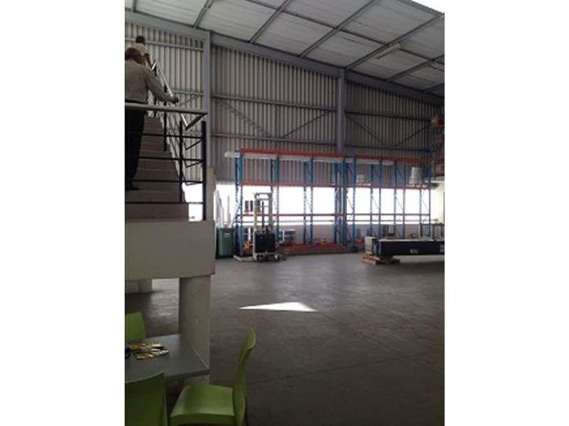 636m2 Warehouse To Let in Riverhorse Valley - Photo 7