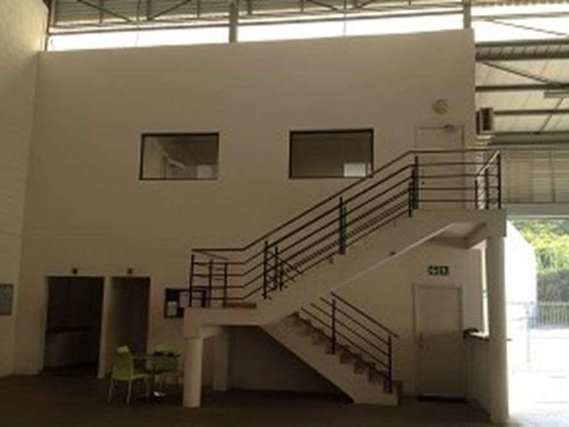 636m2 Warehouse To Let in Riverhorse Valley - Photo 10