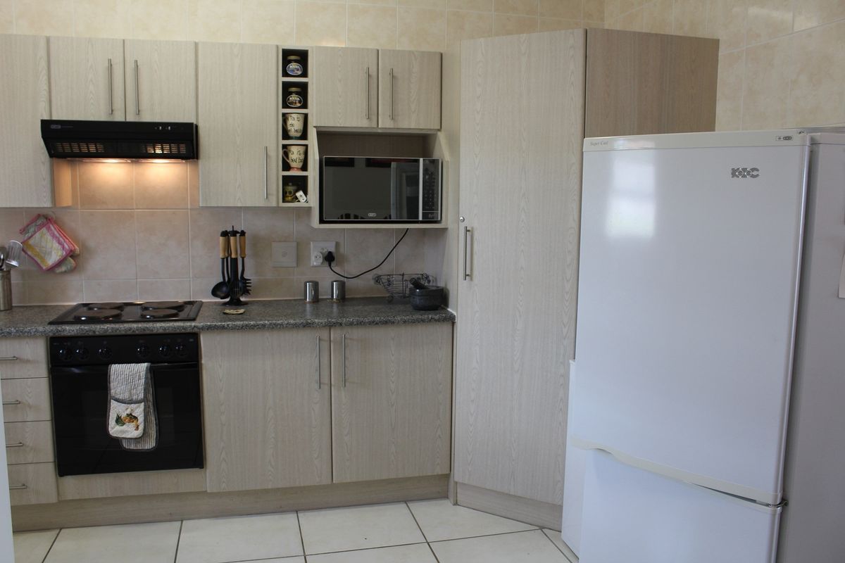 Discover your dream home in the picturesque Garden Route coastal suburb of Dana Bay Conservancy! - Photo 5