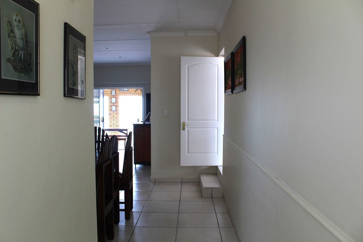 Discover your dream home in the picturesque Garden Route coastal suburb of Dana Bay Conservancy! - Photo 2