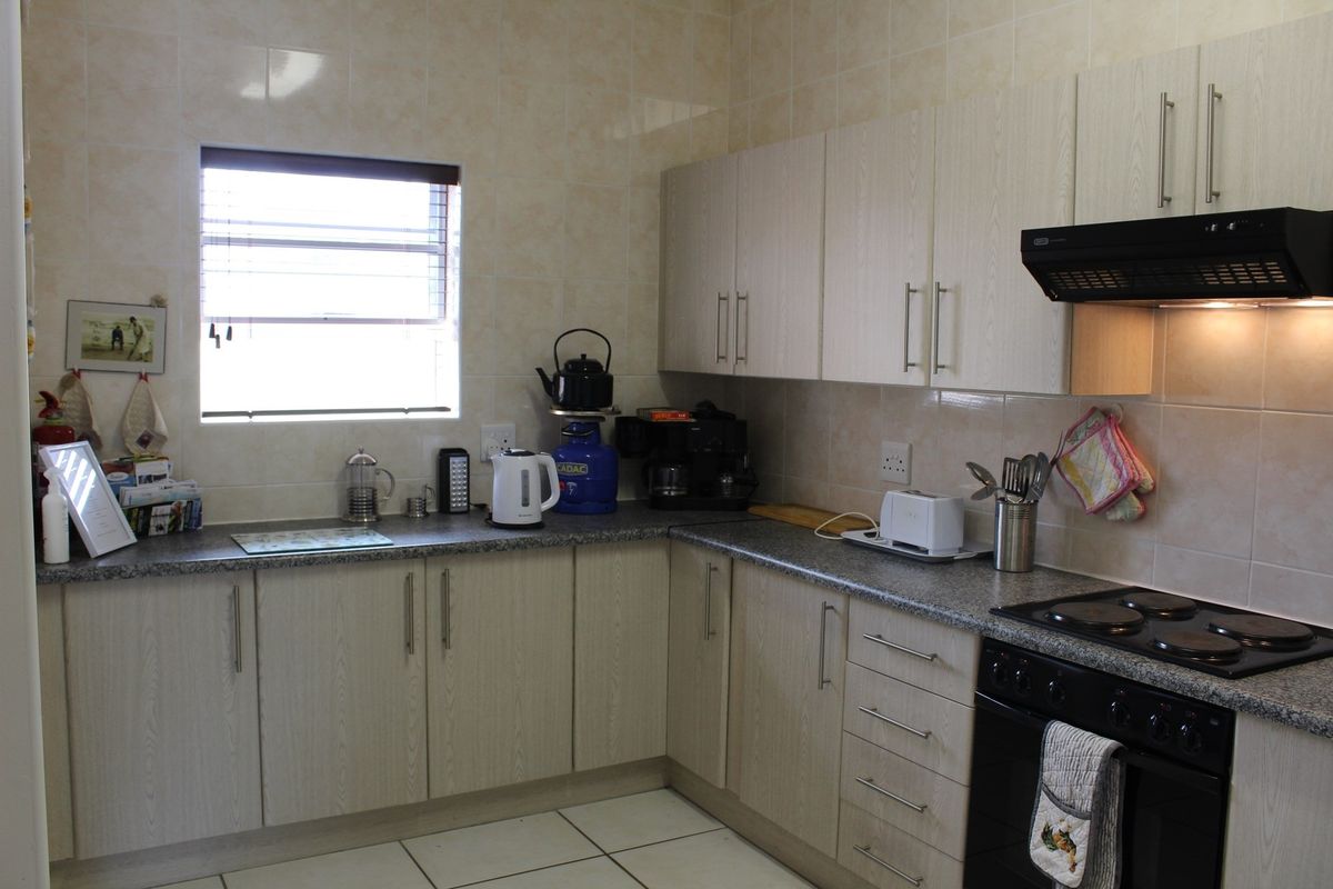 Discover your dream home in the picturesque Garden Route coastal suburb of Dana Bay Conservancy! - Photo 5