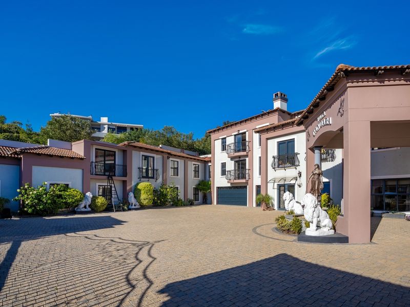 13 Bedroom Exquisite Tuscan Estate with Breathtaking Views Over Tygerberg Nature Reserve - Photo 8