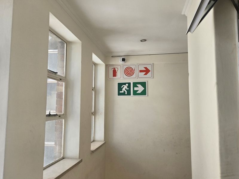 Unlock the Door to Urban Excellence: Your Luxury in the City Awaits - Photo 8