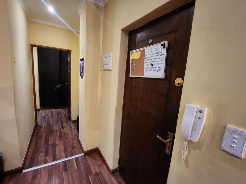 Unlock the Door to Urban Excellence: Your Luxury in the City Awaits - Photo 3