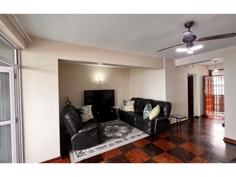 "Spacious 3-Bedroom Apartment in Durban Central" - Photo 7
