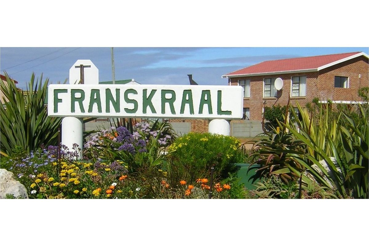 845 sqm plot in Franskraal in Gansbaai incl approved building plan ... - Photo 5