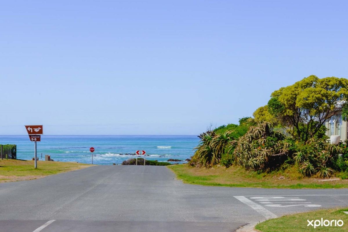 845 sqm plot in Franskraal in Gansbaai incl approved building plan ... - Photo 4