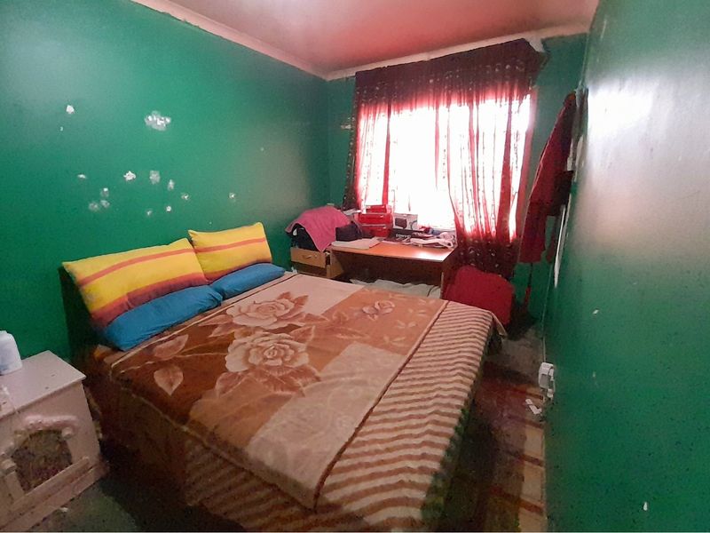 Charming Three-Bedroom Cottage in Trenance Park, Verulam. Road level, stepless with huge yard, - Photo 5